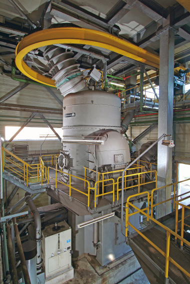 Loesche mill type LM 28.2 D at the Schwarze Pumpe power station, Germany