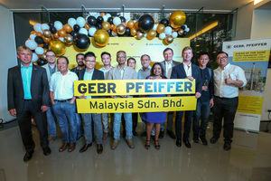  The Gebr. Pfeiffer Malaysia team around Managing Director Timothy Burden celebrated its official office opening on 08.08.2018 