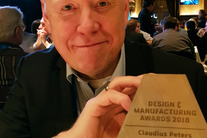  Thomas Nagel, Chief Digital Officer atClaudius Peters receives the award in Las Vegas 