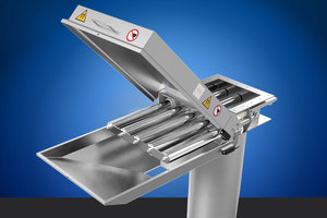  The automatic “Easy-Cleanflow“ magnet requires low installation height 