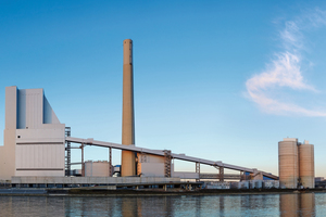  8 GKM power plant, Block 9, with two fly ash silos 