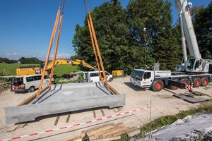  For the replacement of the bridge over the Dürnbach, Tegernsee-Bahn approved the first application of the new material. The abutment of the old bridge could be retained due to the low dead weight of the new pre-fabricated bridge part made from UHPFRC 