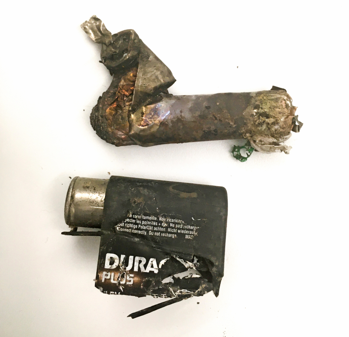 Active prevention of fires caused by damaged batteries during