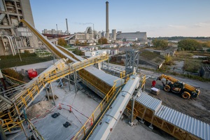  Beumer Group delivers complete systems to supply calciners and main burners with alternative fuels and raw materials. Pipe Conveyors are the main component. They are fed via screw conveyors 