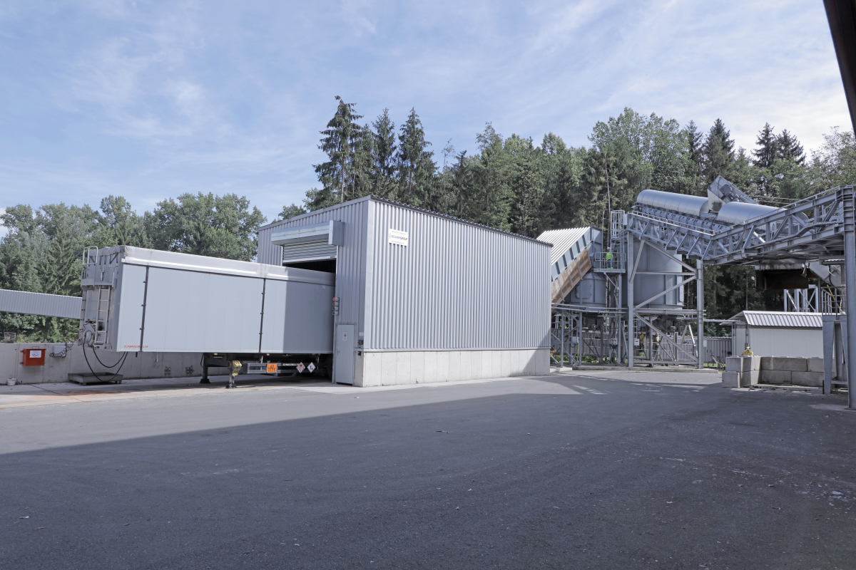 Lafarge Zementwerke GmbH relies on the Beumer singlesource solution