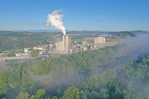 For economical and sustainable operation, Lafarge Zementwerke GmbH in the Austrian Retznei plant relies on alternative fuels and raw materials to fire the new calciner 
