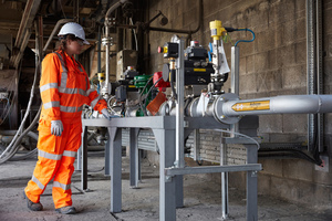  <div class="bildtext_en">2 A cement kiln at the Ribblesdale plant was successfully operated with a net zero fuel mix as part of a world-first demonstration using hydrogen technology</div> 