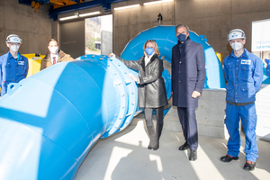  4 Matthias Rath (apprentice at w&amp;p Zement), Florian Salzer (Technical Director of w&amp;p Zement and responsible for the revitalization of the Wietersdorf power plant chain), Christina Fromme-Knoch (owner representative and Chairman of the Supervisory Board of the Wietersdorf Group), Michael Junghans (CEO of the Wietersdorf Group) and Franz Rath (apprentice at w&amp;p Zement) 