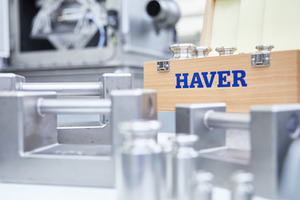  1 Guaranteed weight accuracy along with time and cost savings during commissioning – thanks to the weigher initial calibration verification carried out by Haver &amp; Boecker service experts 