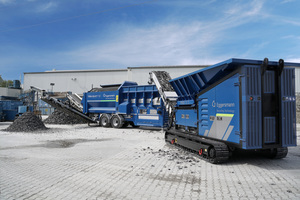  <div class="bildtext_en">2 The mobile recycling machines are also equipped with digital support in terms of user-friendliness and machine efficiency, while at the same time enabling foolproof operation</div> 
