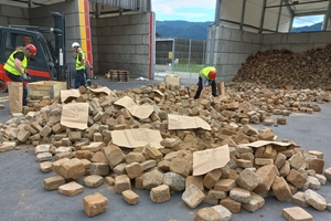  1 The scientists are currently preparing samples of the used fire-resistant material from steel and cement production to create a basis for the upcoming research activities 