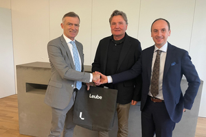  Looking forward to future cooperation (f.l.t.r.): Heimo Berger, Chairman and Managing Director of the Leube Group, Ernst Nöhmer, Managing Director of Nöhmer Gmbh und CoKG and Helmut Radauer, Finance Manager at Leube 