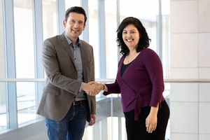  1 Sabrina Salmen (Advisory Board Member of Mireco and Senior Executive VP Recycling at RHI Magnesita) and Arjend Kameraj, CEO Horn &amp; Co Group seal the joint venture 