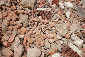  2 Broken masonry as a starting material for the production of lightweight aggregates 