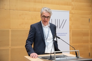  1 Thorsten Hahn, CEO of Holcim Germany 