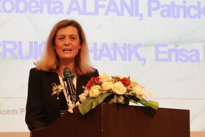  4 Prominent speakers at PCE 2025: Dr. Roberta Alfani (top left, Ecocem, France) presented Ecocem´s low carbon ACT technology; Dr. Seungtaek Oh (top right, Silkroad, Korea) introduced admixtures for concrete in cold &amp; hot weather; Dr. Xiuxing Ma (bottom left, KZJ Co., China) gave a talk on molecular design of super slump-retaining PCEs; Dr. Sakprayut Sinthupinyo (bottom right, SCG Co., Thailand) reported about using biochar and PCE to improve the sustainability of concrete 