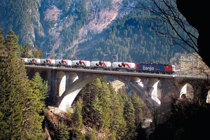  5 Cement train near Wassem  