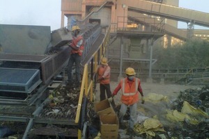  14 + 15 Shredding of waste at the cement plant 