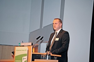  3 Ulrich Nolting, CEO of BetonMarketing Süd, informed about the opportunities of renewable energy for the cement industry 