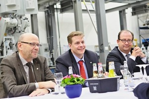  1 In a workshop talk at Haver &amp; Boecker OHG with Wolfgang Bednarz, General Manager Business Unit Cement (l.), Florian Festge (m.), Managing Partner, and Bernhard Pagenkemper (r.), Director Global Sales 