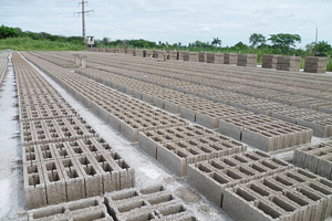  3 Mass production of the hollow concrete blocks 