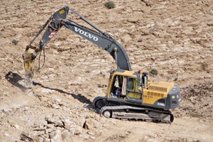  3 Quarrying by ripping 