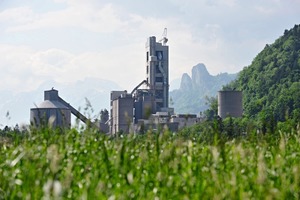  Das Leube-Zementwerk in St. Leonhard bei Salzburg/Österreich 