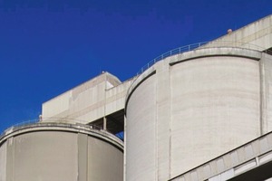  7 Cement silos in Hanover  
