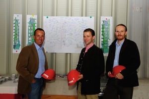  2	Mag. Rudolf Zrost, Dr. Günter Waldl and project manager Klaus Czepl with the construction plan (from left) 