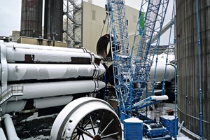  Lifting out a kiln tyre 