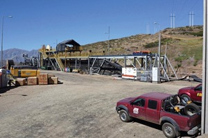  2 View at the construction site to replace the conveyor belt 