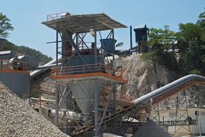  Fördereinrichtungen im Holcim-Zementwerk Koromacno (Istrien/Kroatien) 