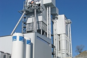  Ende März 2012 stehen auch bereits die Tanks für den Flüssig-Stickstoff 