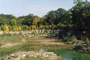  2 Renatured quarries develop into rich animal and plant habitats 