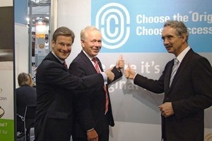  Promoting the original (from left): Stephan Philip Kühne, Dr. Hannes Hesse and Hartmut Schauerte 