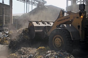  16 Mixing for uniform feed at the cement plant 