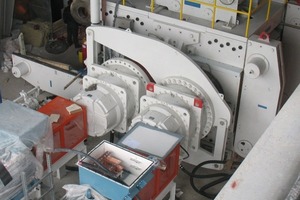  10	Combination grinding system with roller press at Ladce Cement (Koeppern) 