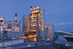  <div class="bildtext_en">14 One of the new 1.8 Mta dry kiln lines of Belarus Cement</div> 