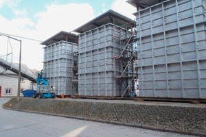  3 Three of five reaction towers awaiting assembly at the Kirchdorfer Zement erection site 