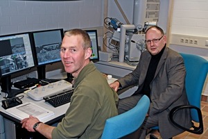 1 Prof. Dr. ­Bernhard Middendorf and ­Mattias Gehrke (technician) in front of the Environmental Scanning Electron Microscope (ESEM)