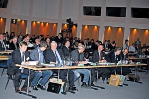 3 Around 200 listeners followed the remarks of the lecturers