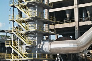 1 Hot gas generator (25 MW) for 100 % petcoke combustion