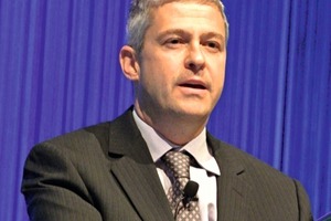 Gerhard Philipp (Wopfinger Baustoffindustrie GmbH) describes the new RTO with integrated NOx-reduction at the Wopfing cement plant/Austria (detailed article in this issue, p. 29)