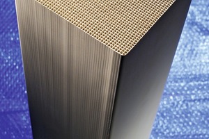 4 Ceramic honeycomb block