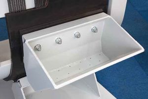 2 The technology of the Beumer heavy duty high capacity belt bucket elevator – the new bucket shape allows for smoother running and therefore less noise generation and can handle grain sizes up to 120 millimetres