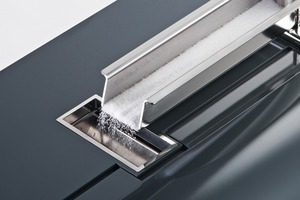 3 Optimal sample feeding via conveyance channel and AutoCheck