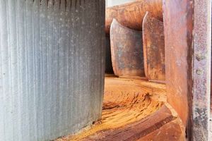 Extreme wear on impeller centreplate and blade leading edges