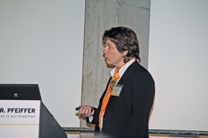 3 Dr. Caroline Woywadt ­presented the largest VRM erected in Port Kembla/Australia