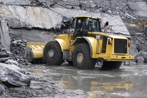 3 The less vulnerable rear tyres are protected by pairs of the lighter Erlau R71 TPCs