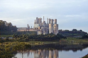 14 Pedra do Sina ­cement plant
